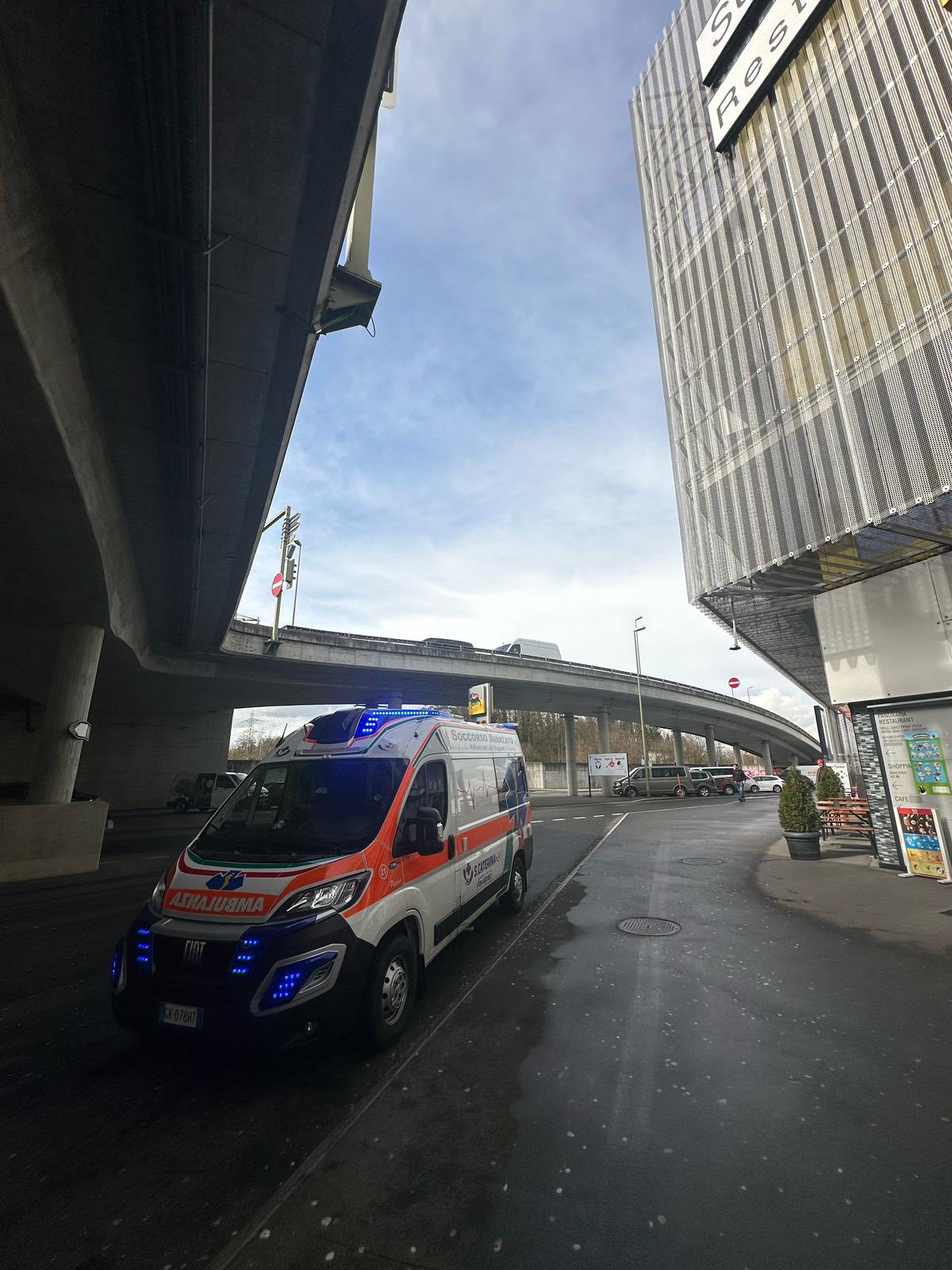 Ambulanza Associazione Santa Caterina 6